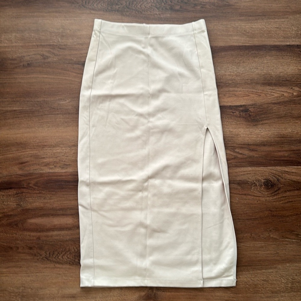 Aritzia Babaton Midi Bodycon Slit Skirt